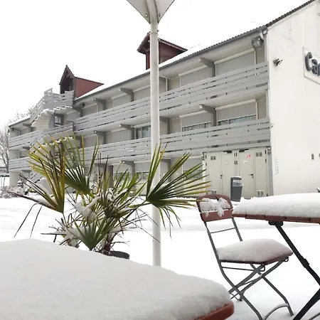 Campanile Hotel 3*