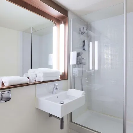 Hotel Campanile 3*