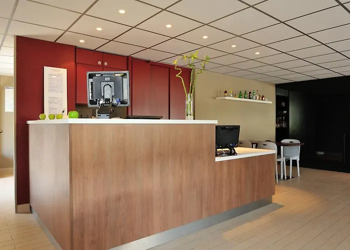Hotel Campanile 3*