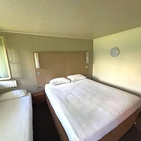 Hotel Campanile 3*