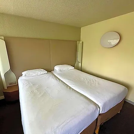 Hotel Campanile 3*
