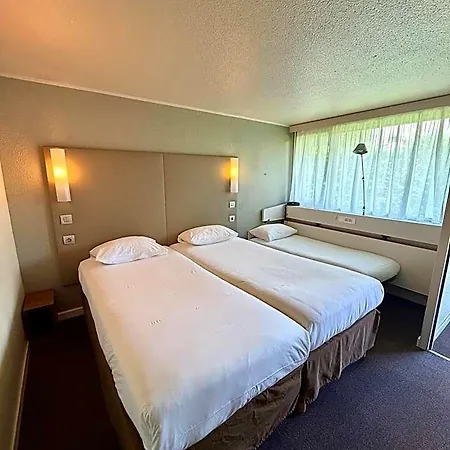 Hotel Campanile 3*